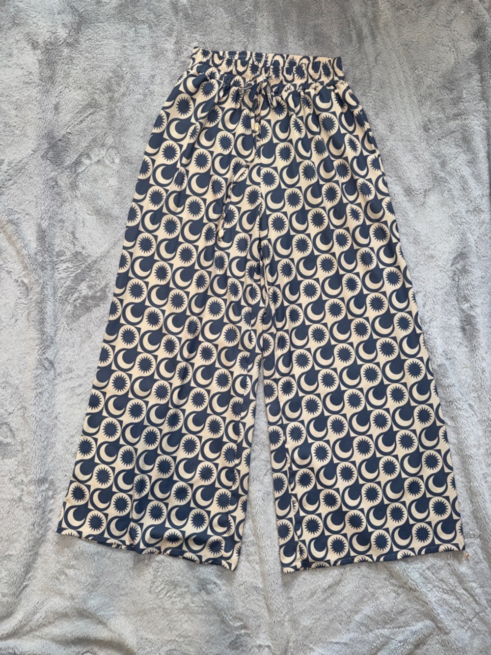 HDYWT Essential Pants in Geo Size Small